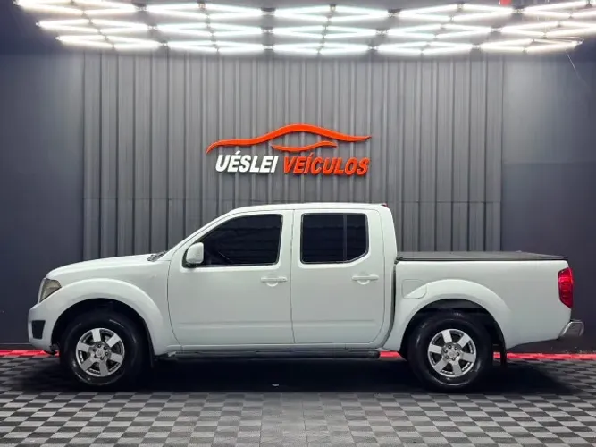 Nissan Frontier S CD 4X4 2.5 TB Diesel 2014