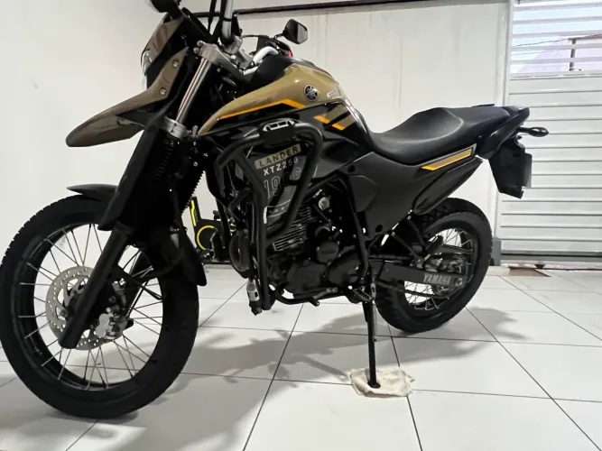 Lander 250 Equipada Impecável 