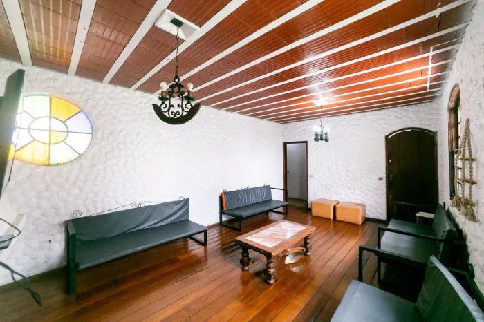 Casa à Venda - São Lucas, 4 Quartos, 379 m2