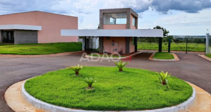LOTE EM CONDOMÍNIO FECHADO RESERVA DO CERRADO EM SENADOR CANEDO