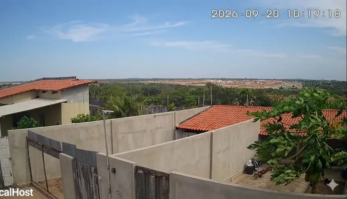 Terreno com casa em extremoz.