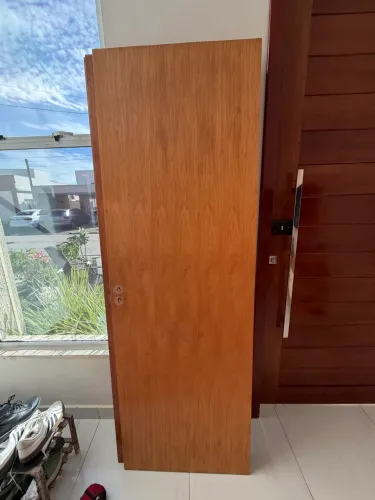 Portas Envernizadas