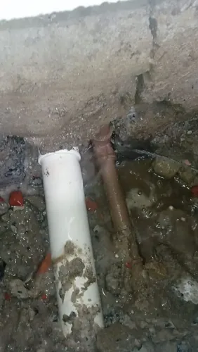 Serviço de caça vazamento do modo não destrutivo.