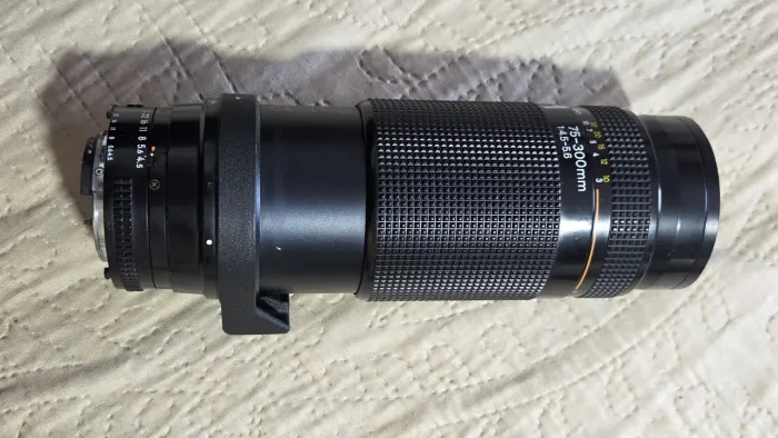 Lente nikon AF 75-300 full frame e cropada full metal