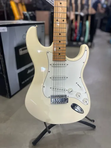 Guitarra Tagima tw530 creme