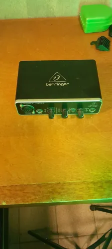 Interface de audio Beringher uphoria Umc 22