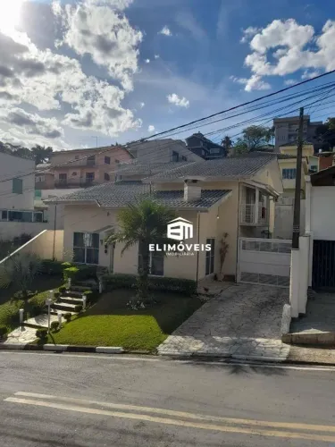 Casa com 4 dormitórios para alugar, 269 m² por R$ 13.000,01/mês - Condomínio Arujá Country