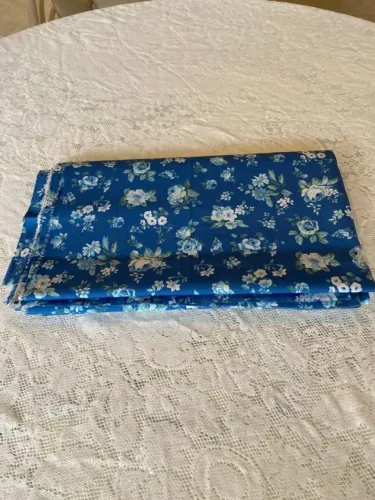 Tecido Popeline de Algodão Floral Azul - 3,50m x 1,50m
