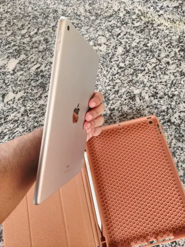 iPad 9 geração 64GB + caneta JOOG
