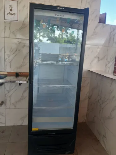 EXPOSITORA DE BEBIDAS VERTOCAL 300L, PRETO , VIDRO DUPLO, MARCA VENAX, NOVO COM GARANTIA