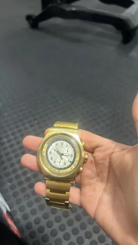 Swatch Cara Branca 