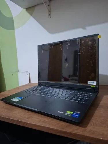 ASUS TUF F16 I7 5050