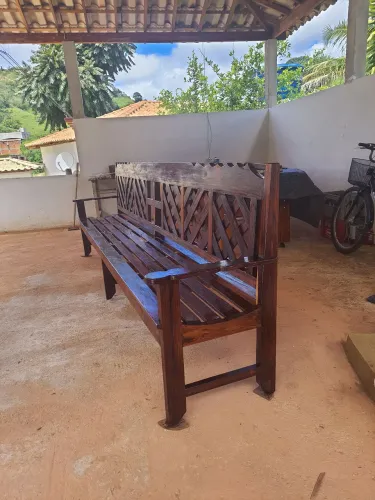 VENDO BANCO DE MADEIRA MACIÇA