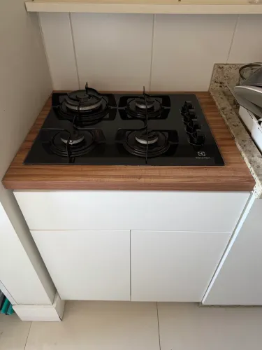 Balcão Planejado + Cooktop Electrolux 4 Bocas - Excelente Estado