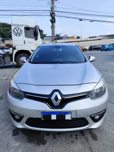 Renault Fluence Sed. Dyn. Plus 2.0 16V Flex Aut. 2015