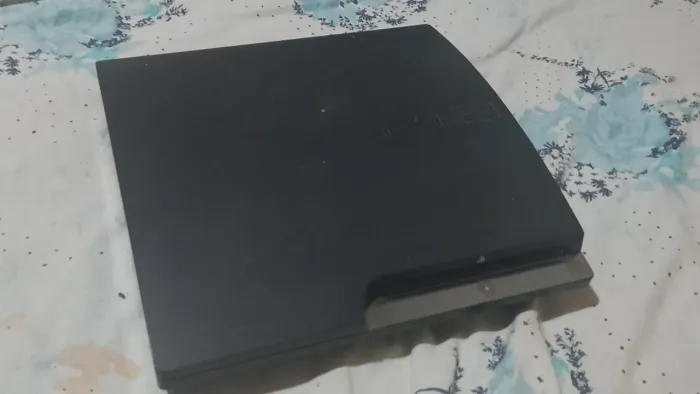 PS3 SLIM DESBLOQUEADO + CONTROLE NOVO + 9 JOGOS