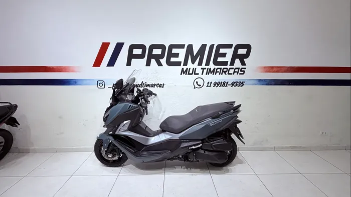 Dafra Cruisym 300