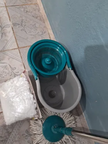 Vendo mop giratória em perfeito estado