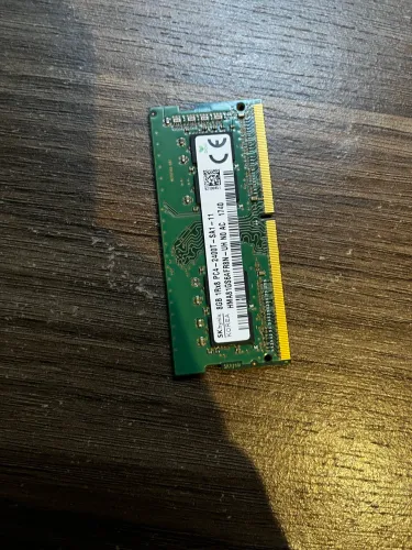 memória RAM (SK Hynix 8GB DDR4 2400MHz) para Notebook 