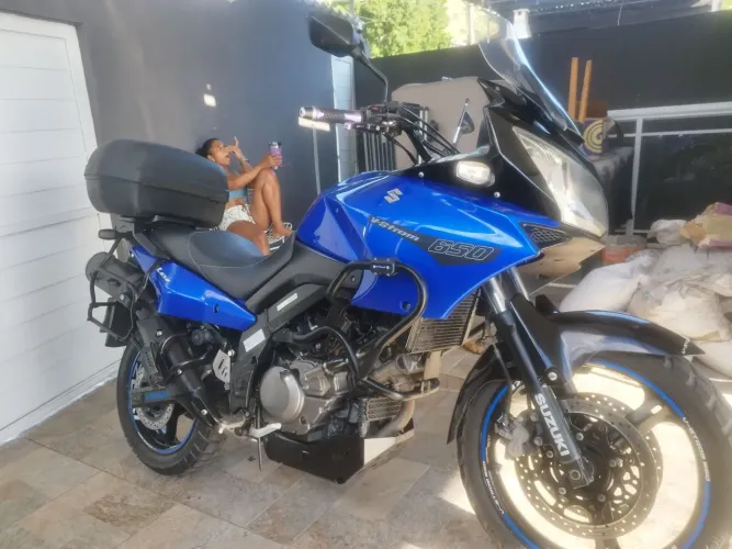 Moto em perfeito estado 