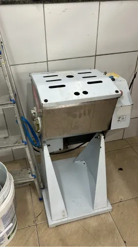 Amassadeira 15 kilos gpaniz para pizzas e massas