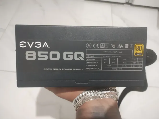 Troco fonte evga gamer 850 w 80 plus Gold em 2 controle de ps5