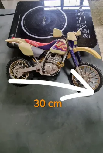 Xr 400 honda único dono.
