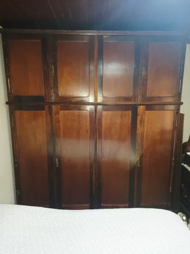 Guarda roupa antigo de 1940