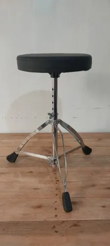 Banqueta de bateria nova