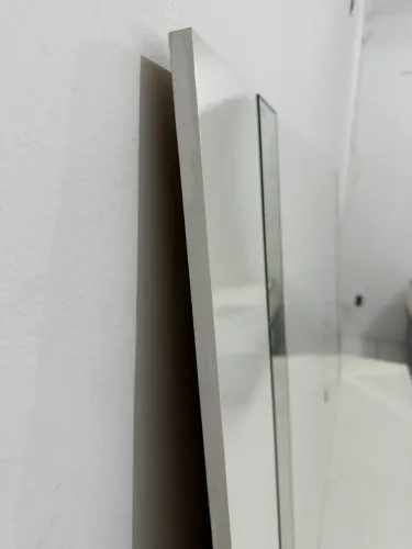Rack espelhada de TV