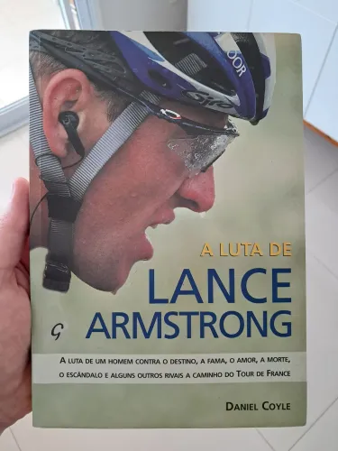Livro A Luta de Lance Armstrong