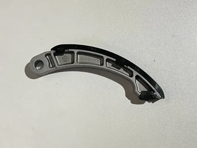 Guia Corrente De Comando Hilux Sw4 2.8 2020 2021 Prateado
