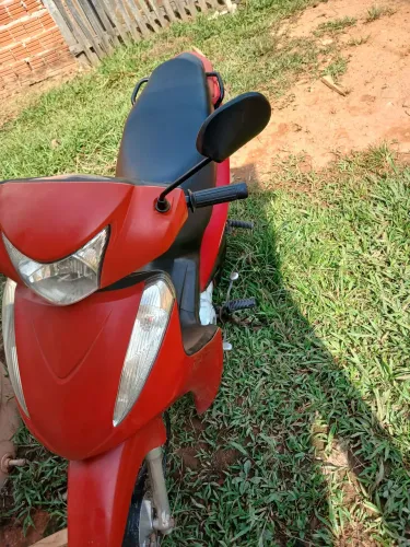 Moto tudo revisado motor feito com garantia