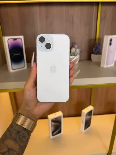 iPhone 15 256GB Azul