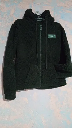 Blusa de frio Teddy - esquenta bastante - serve M G - 35,00