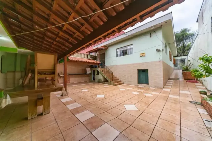 Casa com 03 Quartos à venda, 280m² por R$ 910.000,00 na Vila Humaitá - Santo André/SP