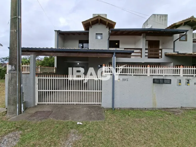 Excelente Casa 2 dormitório(s) em Campeche - Florianópolis