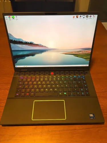 Alienware m16 R2 Notebook Gamer Premium ? RTX 4060 8GB, Tela 2K 240Hz