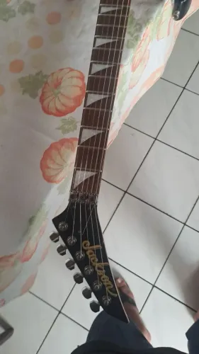Guitarra Jackson