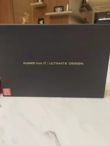Smartphone Huawei Ultimate Design Mate XT 1TB 16GB RAM Preto - NOVO