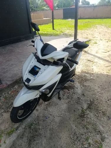 Vendo moto 125