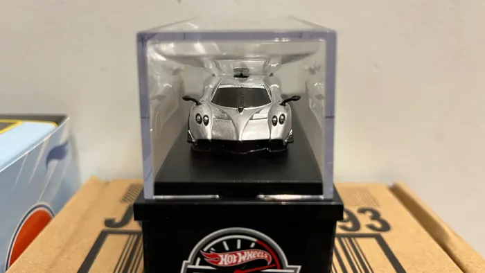 Hot Wheels RLC Pagani Huayra