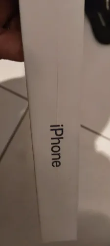 Caixa de iPhone 17 pro Max
