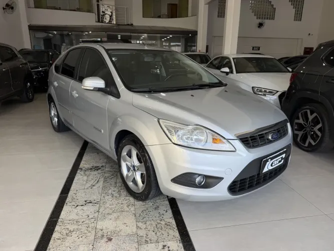 Ford Focus 1.6 S/se/se Plus Flex 8v/16v 5P 2013