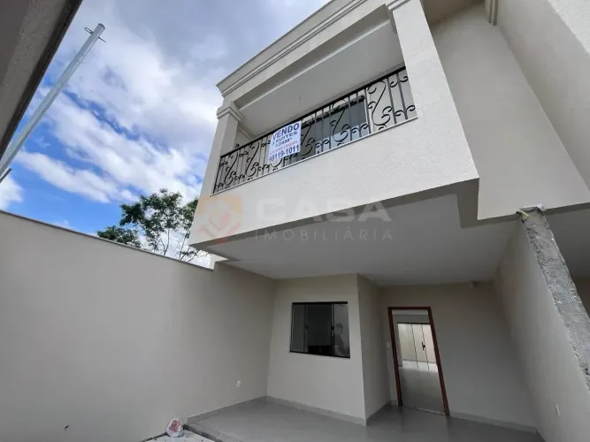 F- Casa à venda em Solar do Porto