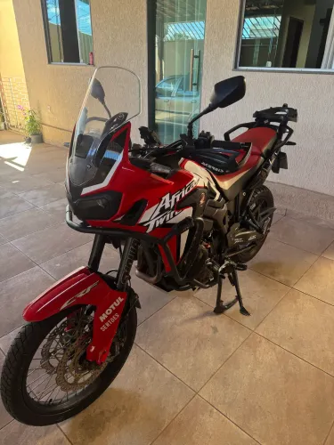 África Twin 2017