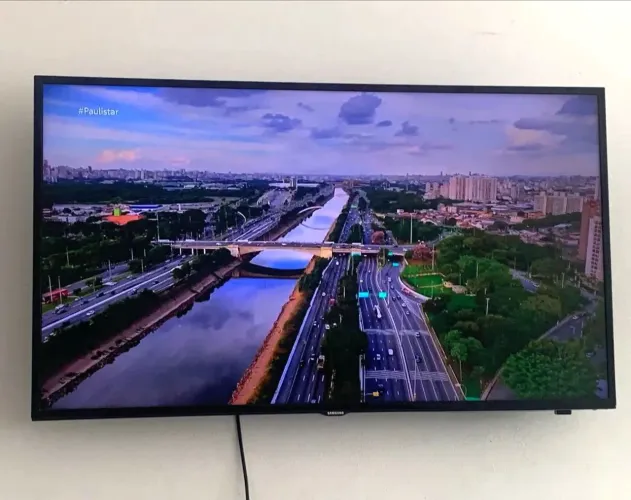 TV LED 40 Polegadas Samsung: Não é Smart (Não entrego)