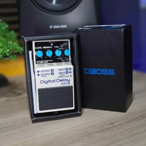 PEDAL BOSS DD-8 DIGITAL DELAY (NOVO)
