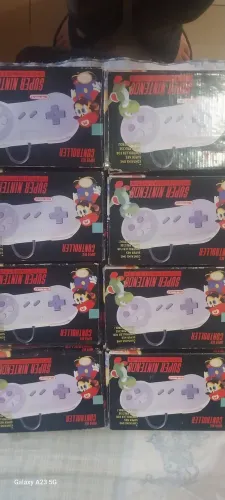 Controles super Nintendo paralelo de época