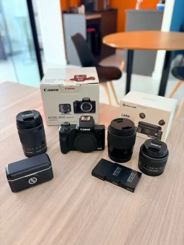 Canon EOS M50 Mark II + 3 lentes + Hollyland Lark M2 - kit completo para foto e vídeo